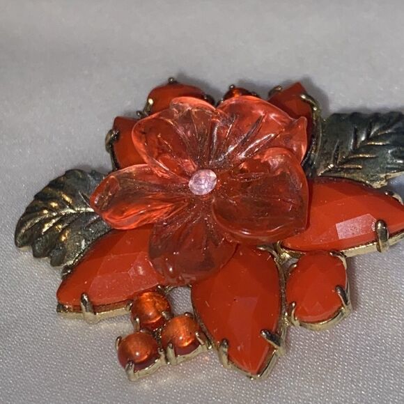 Vintage Laila Rowe Pink Lucite And Plastic Faceted Stones Flower Pin Brooch HTF - Picture 4 of 11